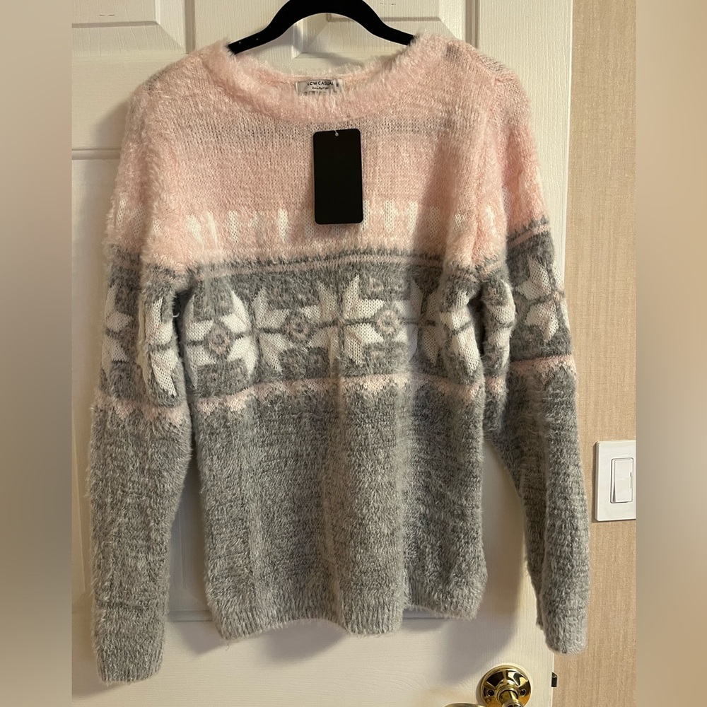 NWT Eyelash Sweater